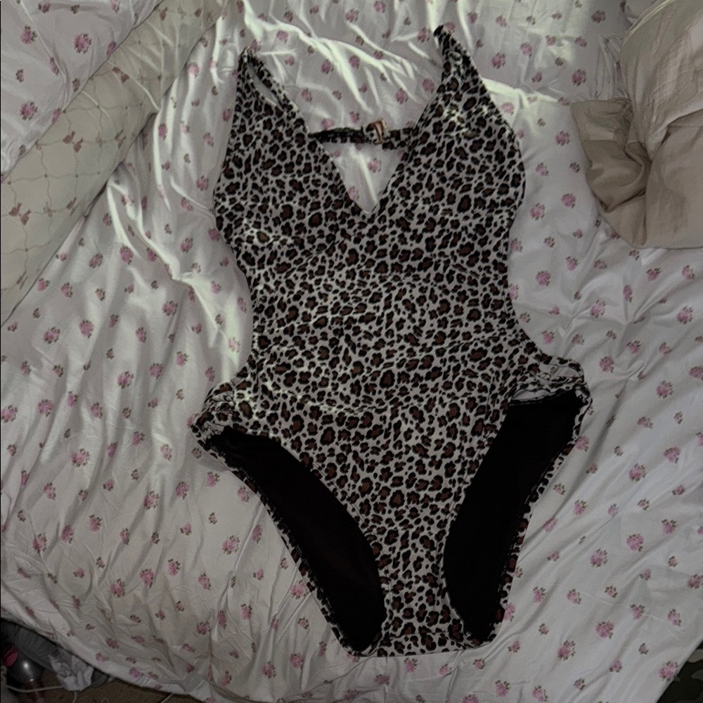Leopard Print Cut Out One Piece Swimsuit
